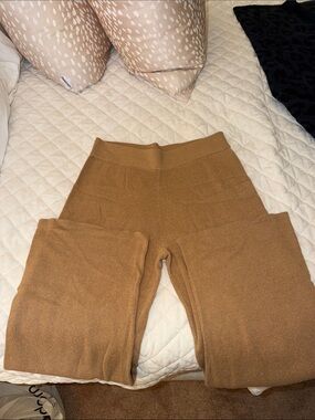 Banana Republic Camel Knit Pants